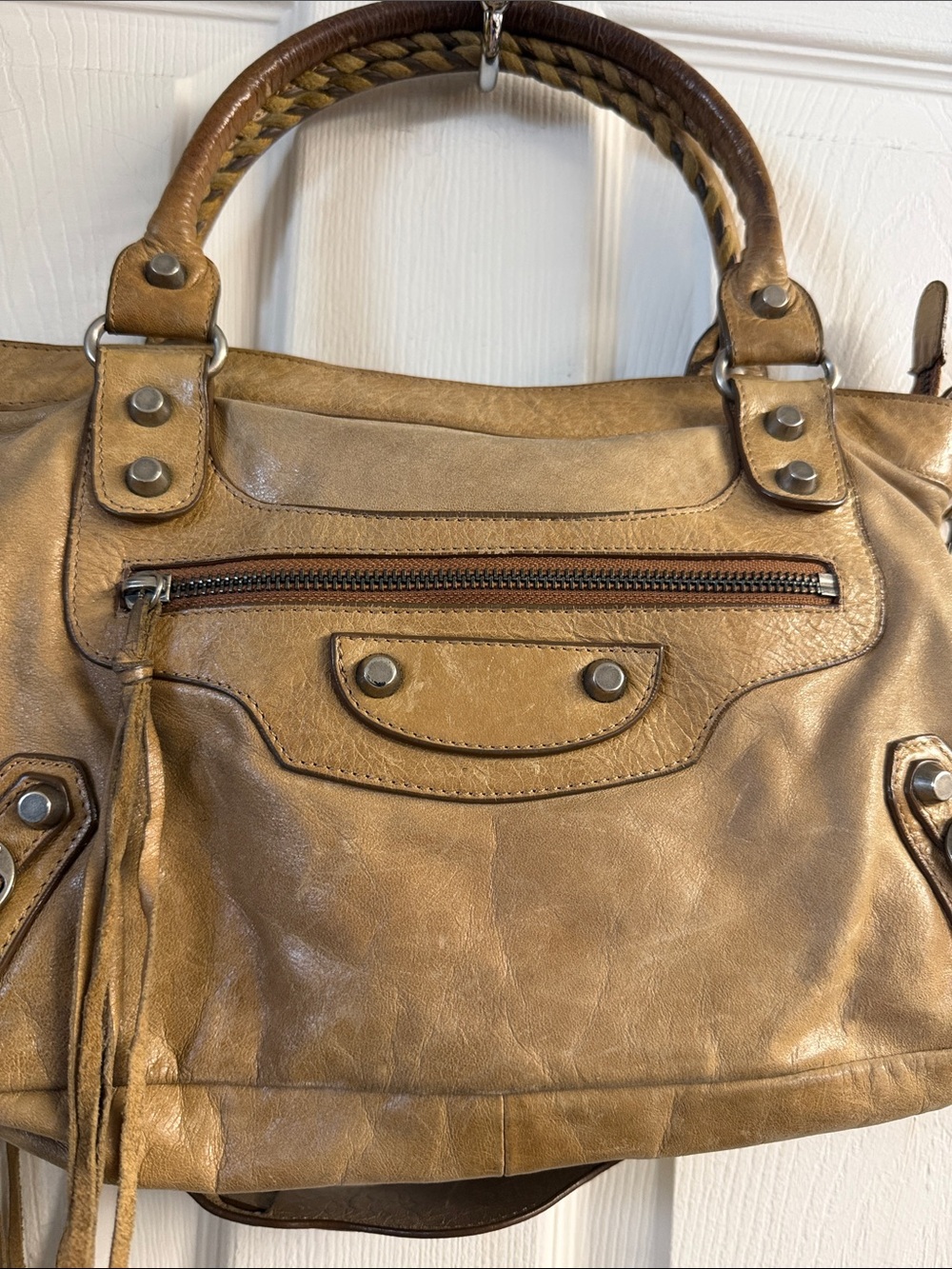 Stylish Tan Leather Satchel Handbag - Classic Women’s Bag - Picture 9 of 16